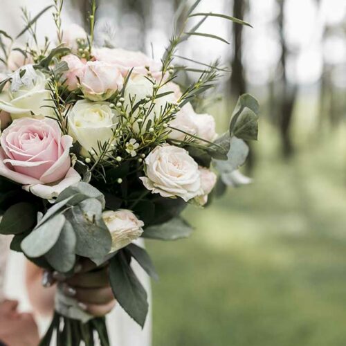 Finding the Right Flowers for Your Wedding: A Seasonal Guide